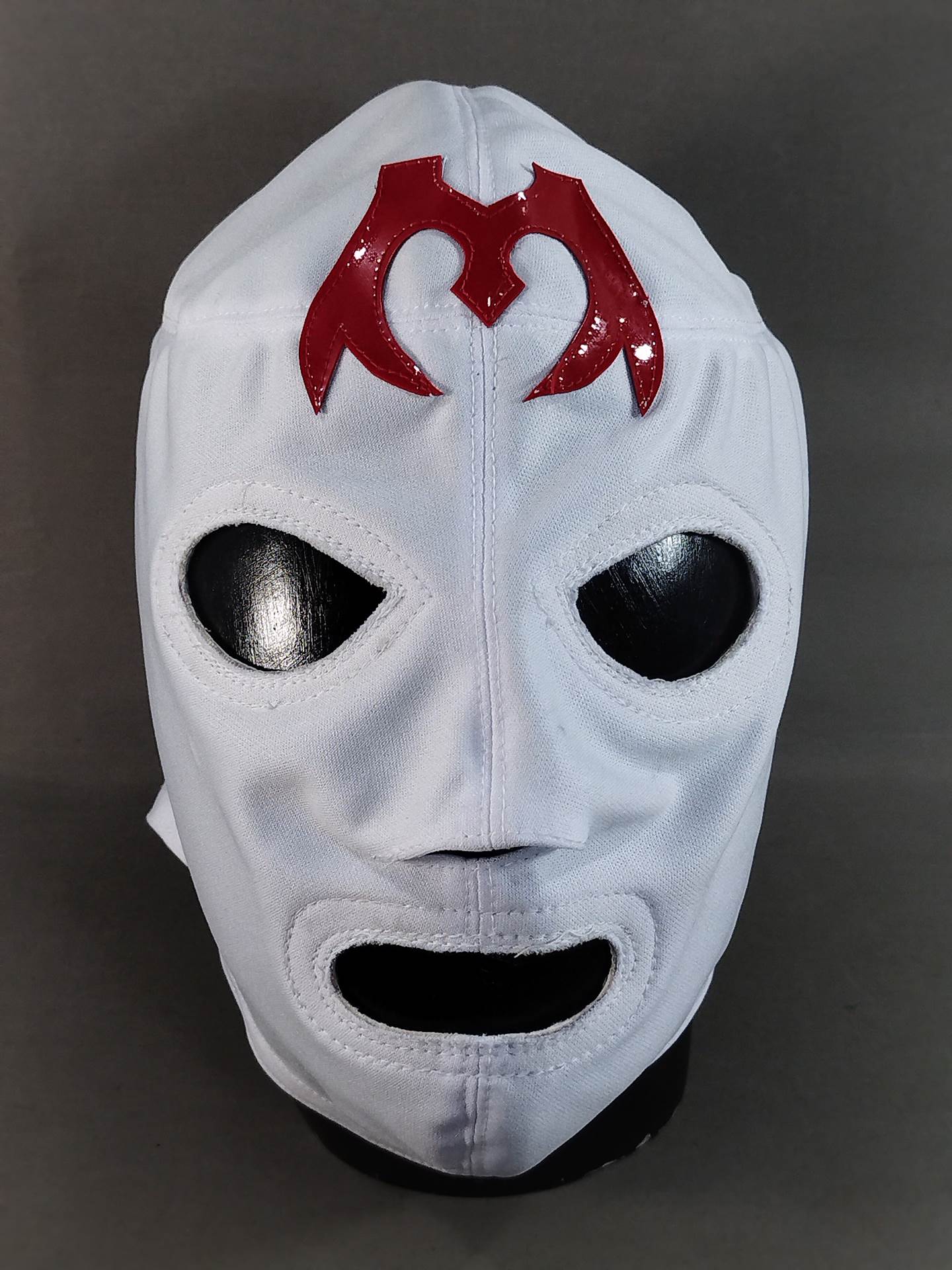 Mil Mascaras 