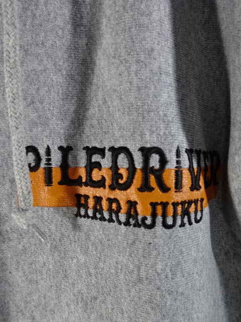 パイルドライバー原宿 ジップパーカー①(グレー)