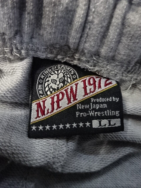 New Japan Pro Wrestling × Shimamura Sweatshirt Quarter Length Pants (2) (Gray)