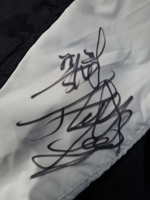 [2 fighters hand signed autograph 】New Japan Pro Wrestling ×SOUL SPORTS Lion Mark  Breaker Pants (1) (Black)