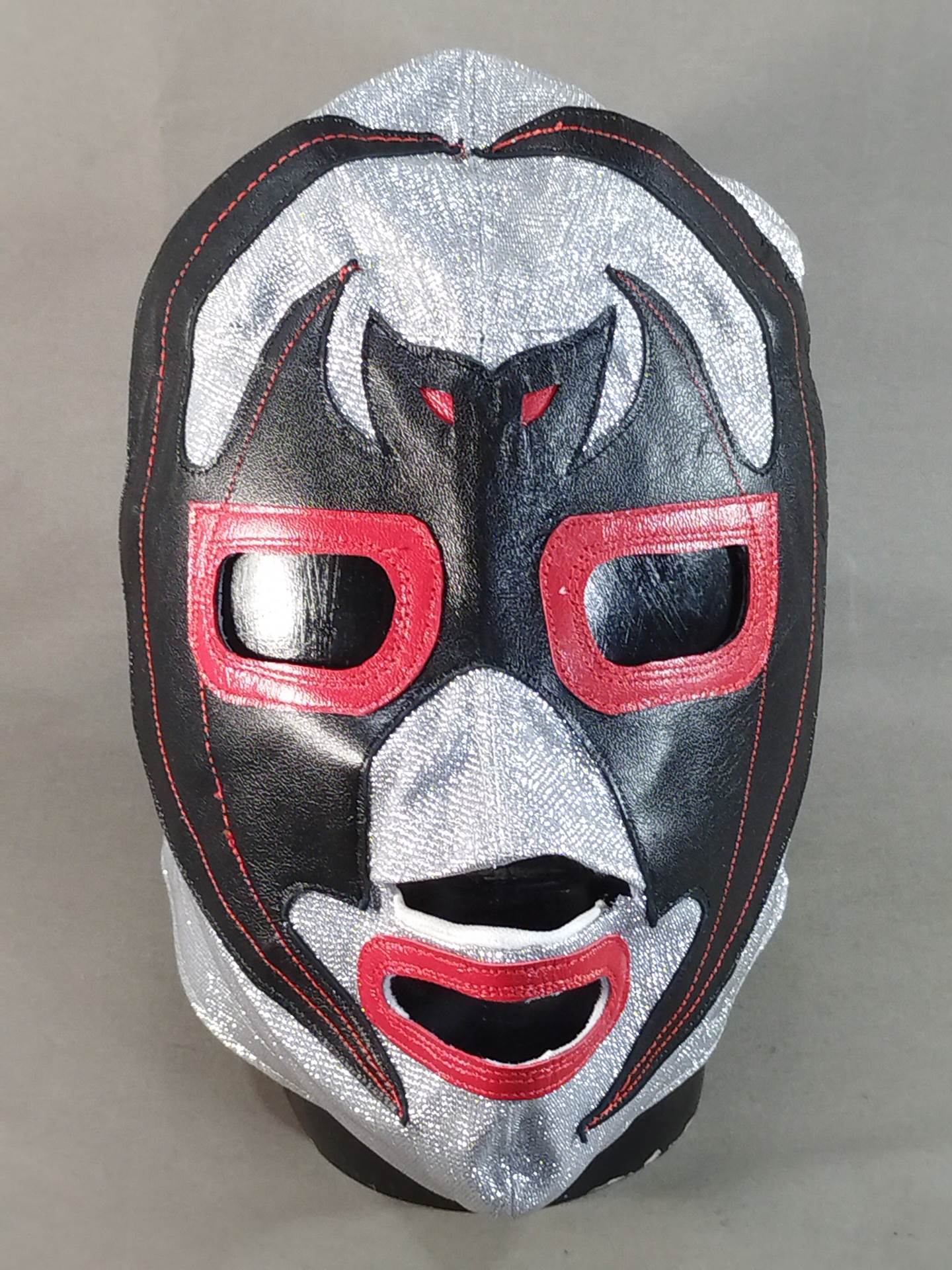 Mil Mascaras 