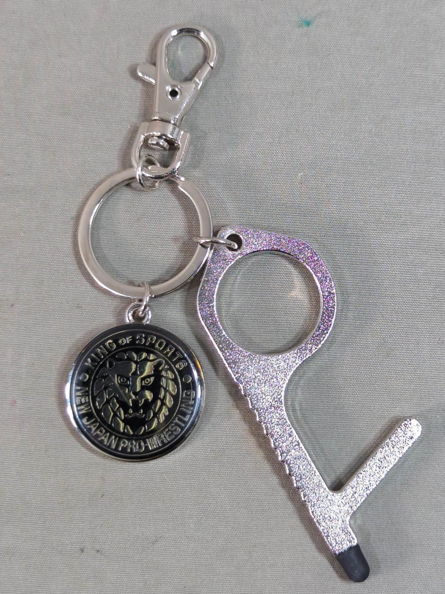 新日本プロレス ライオンマーク タッチレスキーチェーン