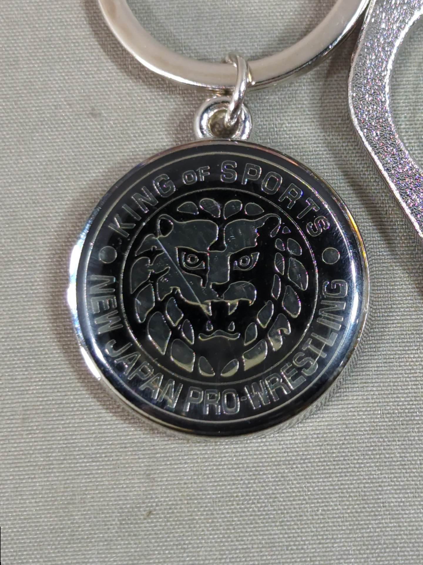 新日本プロレス ライオンマーク タッチレスキーチェーン