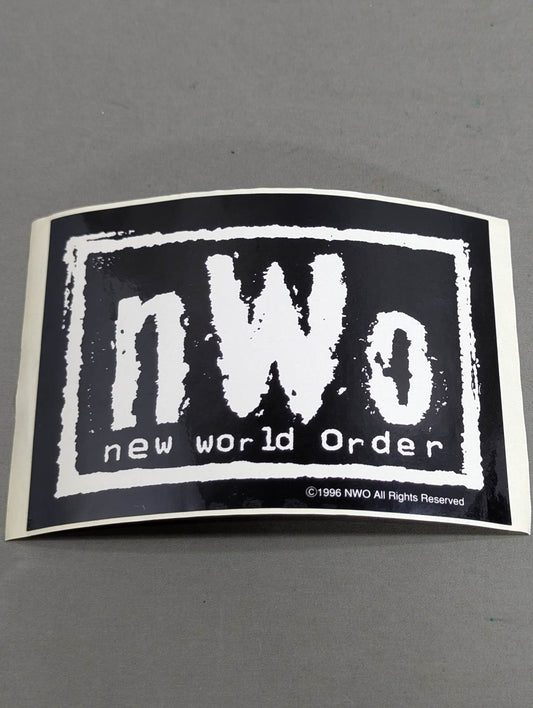 nWo ステッカー①