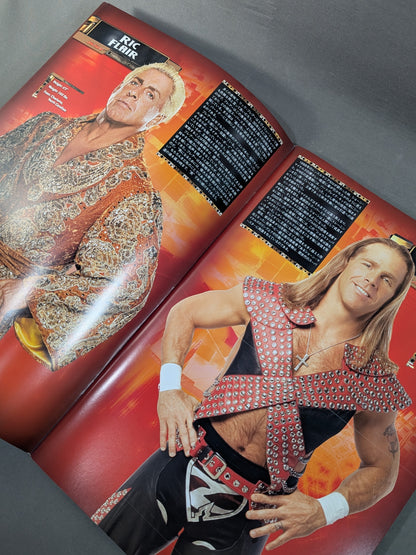 RAW＆SMACKDOWN OFFICIAL SOUVENIR PROGRAM 2005 (A)