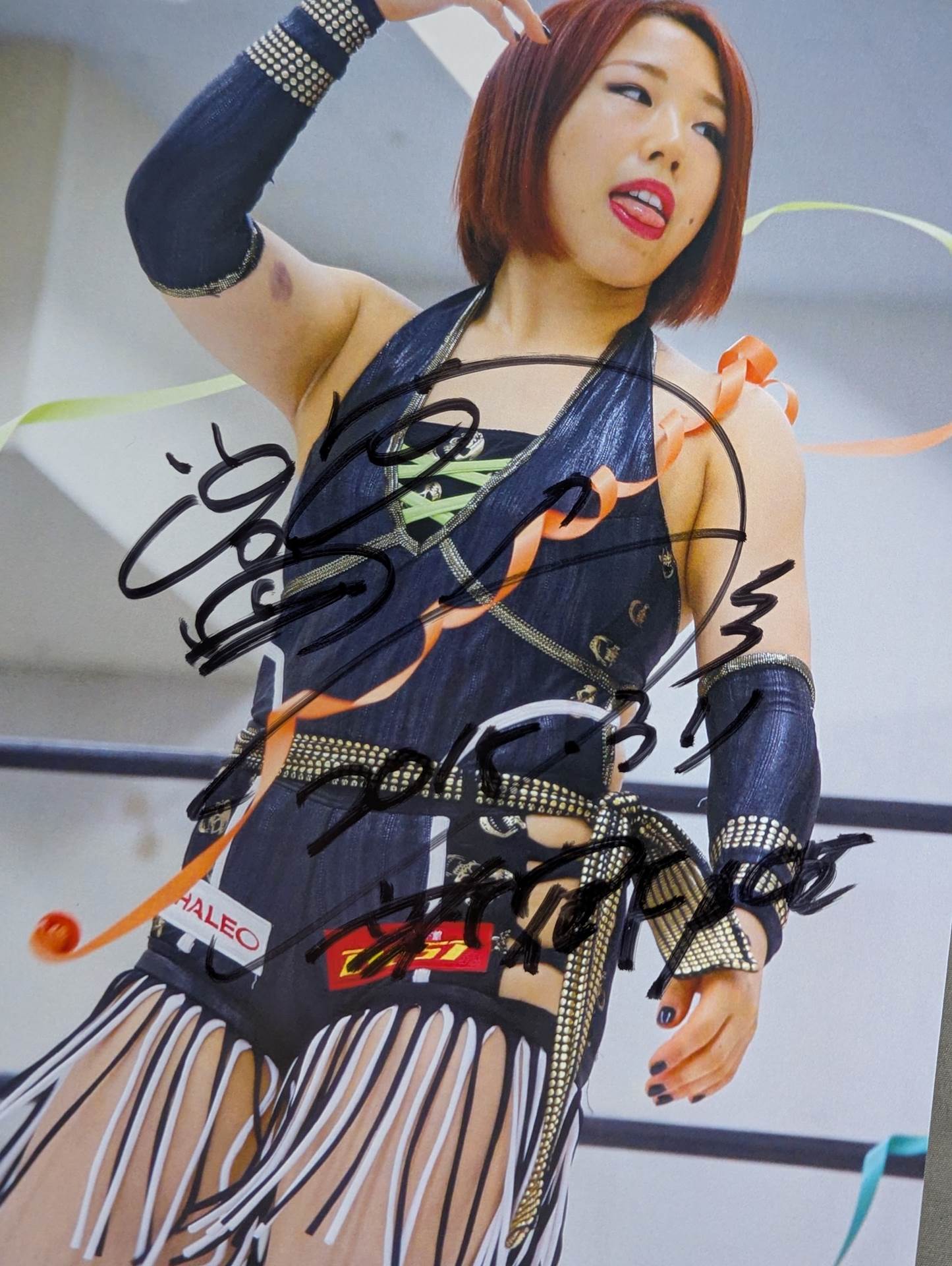 DASH Chisako hand signed autograph Pro-Photo (A-8)