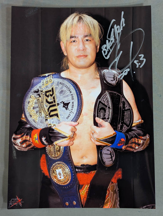 Isami Kodaka  hand signed autograph Pro-Photo (A-7)