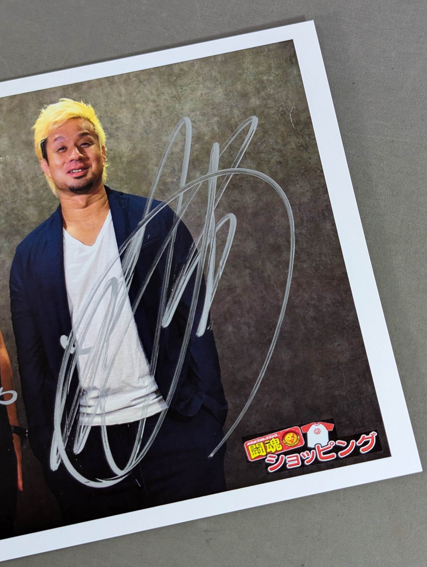 Hirooki Goto fighters &YOSHI-HASHI 2 hand signed autographs  Pro-Photo 