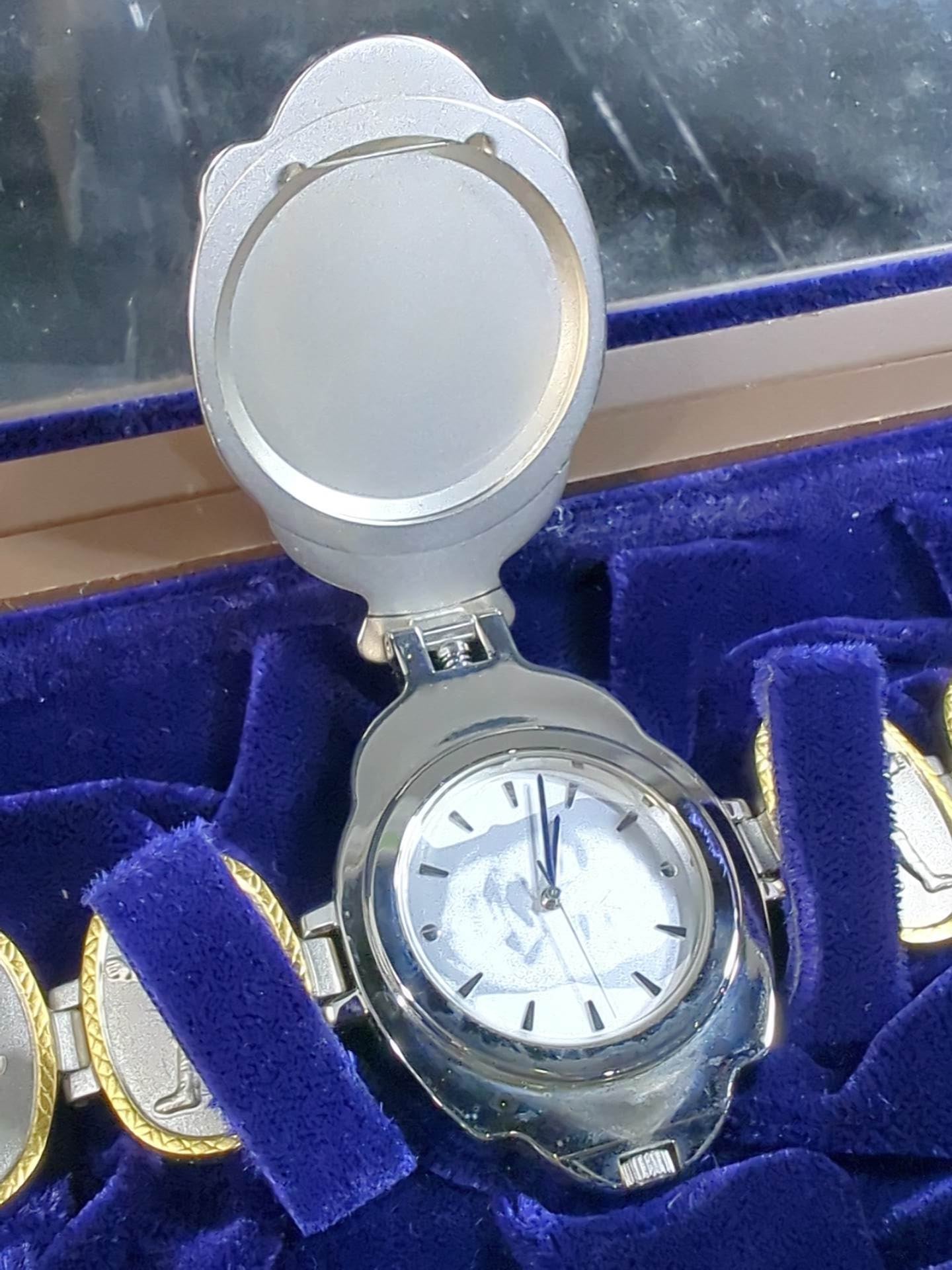 力道山 インターナショナルベルト型の腕時計