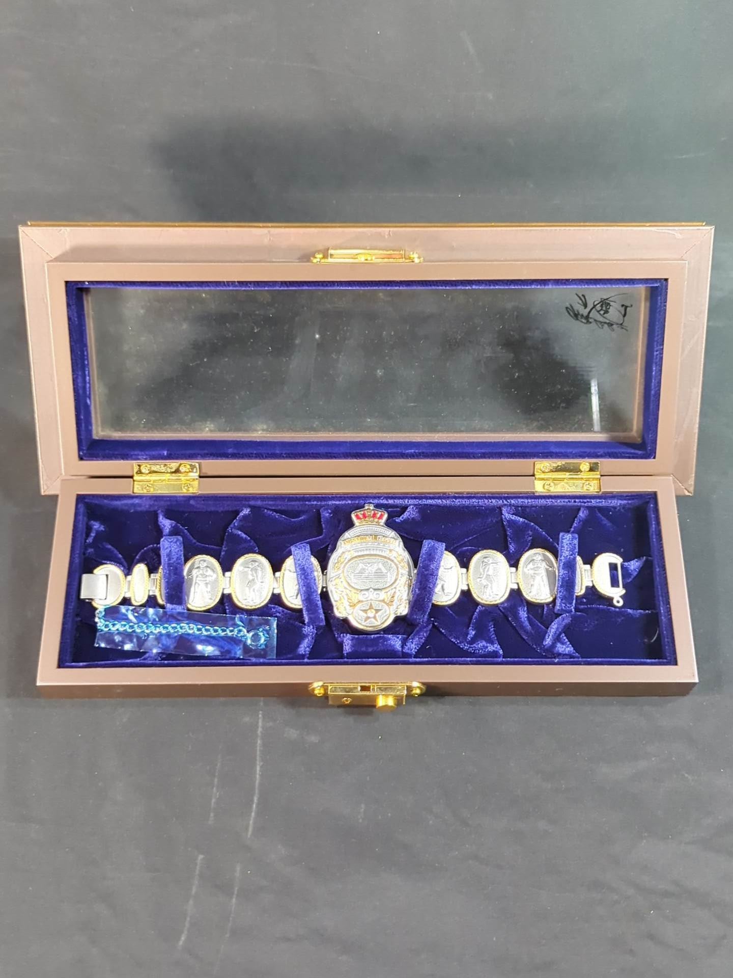 力道山 インターナショナルベルト型の腕時計