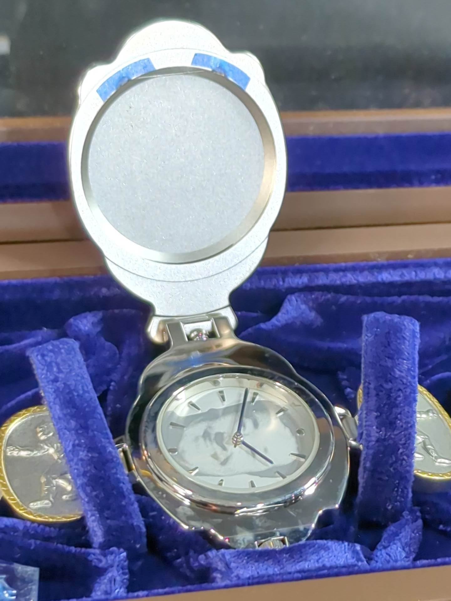 力道山 インターナショナルベルト型の腕時計