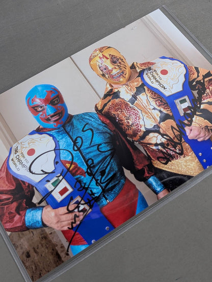 Mil Mascaras &Dos Caras 2 hand signed autographs  Pro-Photo  (A-1 )