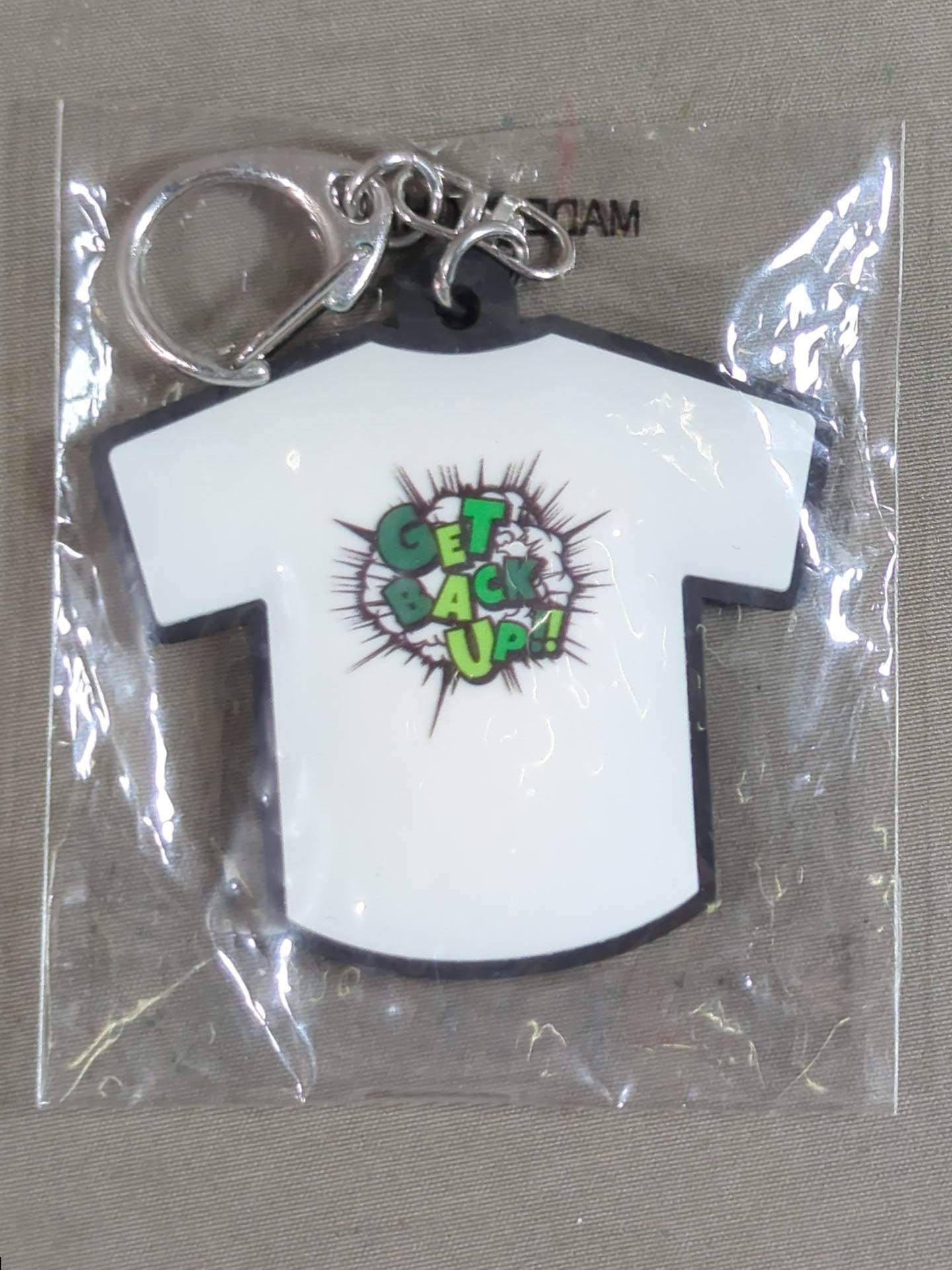 YOSHI-HASHI 新日本プロレス ロゴTシャツラバーキーホルダー