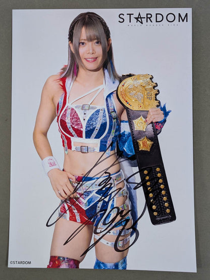 ★IWGP★ Mayu Iwatani  hand signed autograph Stardom Pro-Photo  (B-3)