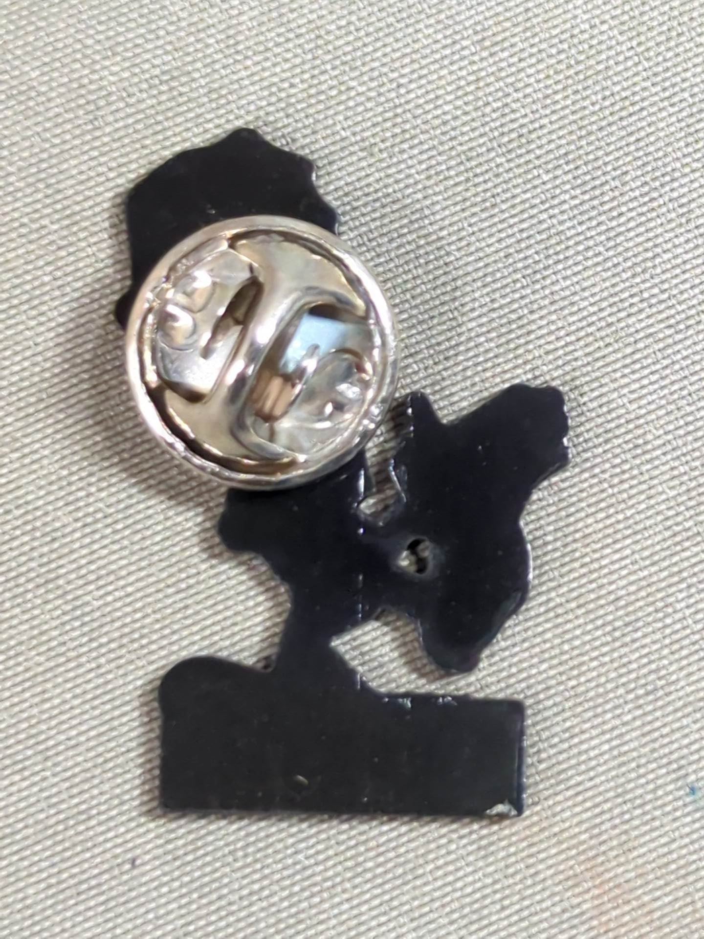 ジャイアント馬場「16文募金＆永遠に...」ピンバッジセット