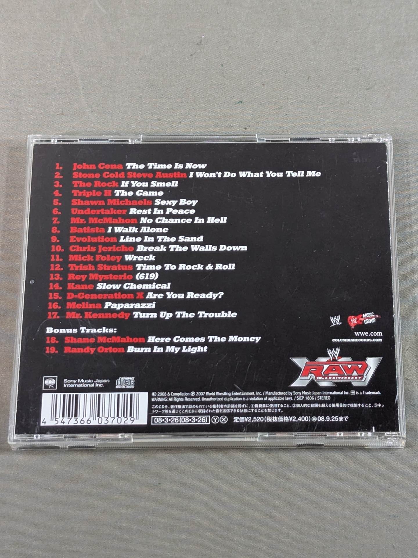 WWE RAW GREATEST HITS THE MUSIC 15TH ANNIVERSARY (Domestic Edition)