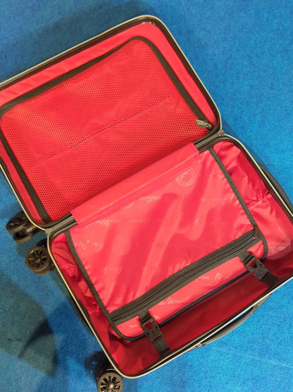 ★ Royal Seat Benefit ★ New Japan Pro Wrestling Original Carry Case