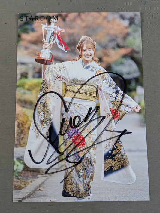 【hand signed autograph】 Mayu Iwatani  Postcards(1)