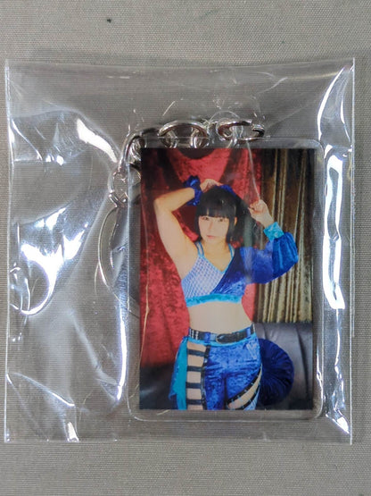 あきば栞 フォトアクリルキーホルダー