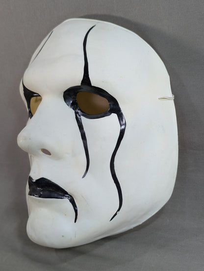 Sting  Plastic masks (white× black)