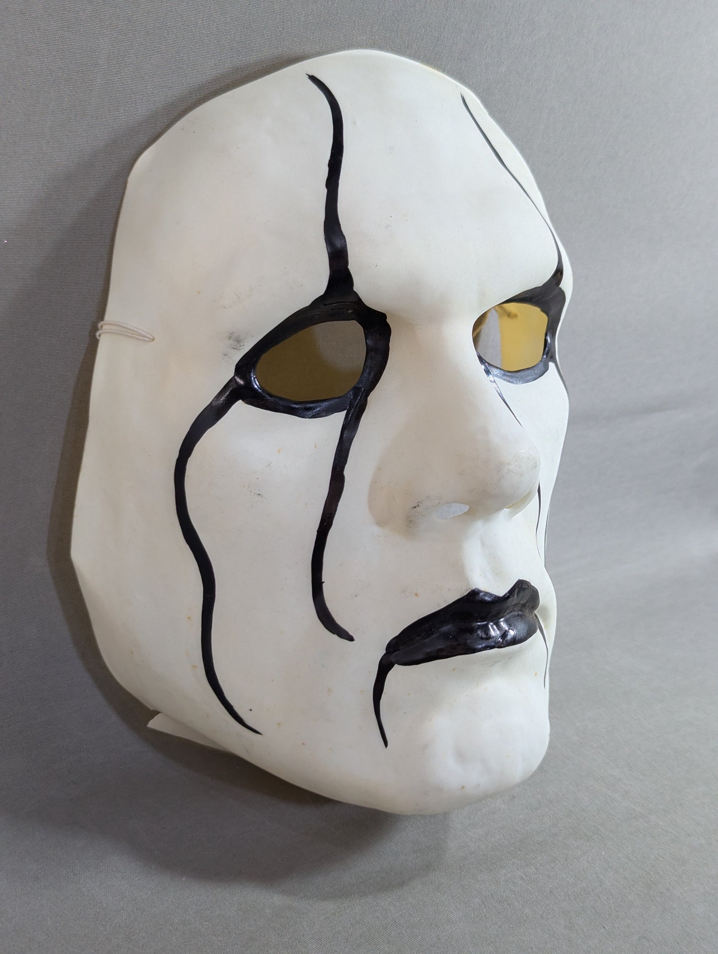Sting  Plastic masks (white× black)