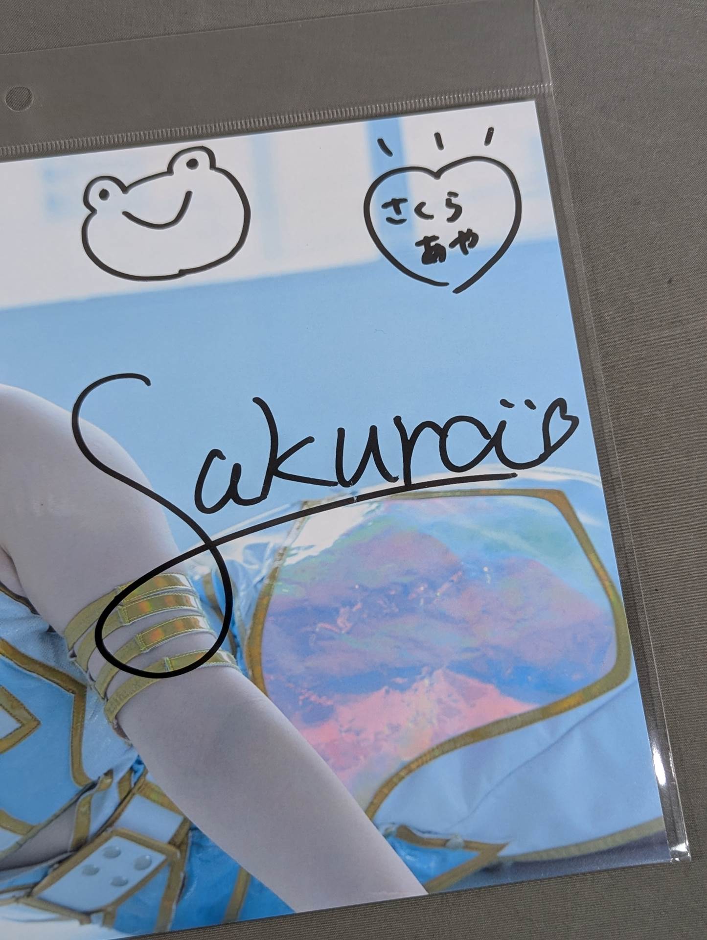 さくらあや SPG 寝そべりポートレート