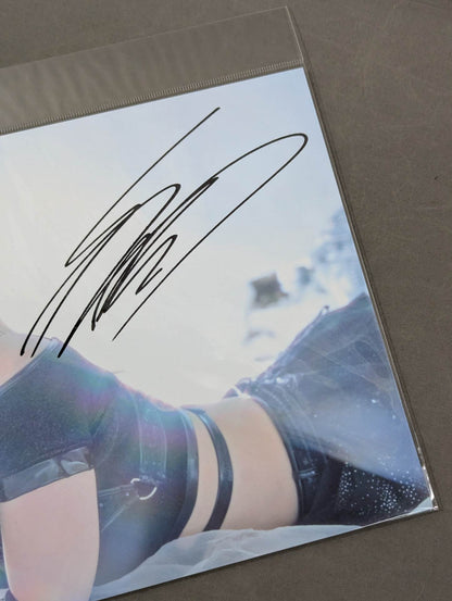 鹿島沙希 SPG 寝そべりポートレート