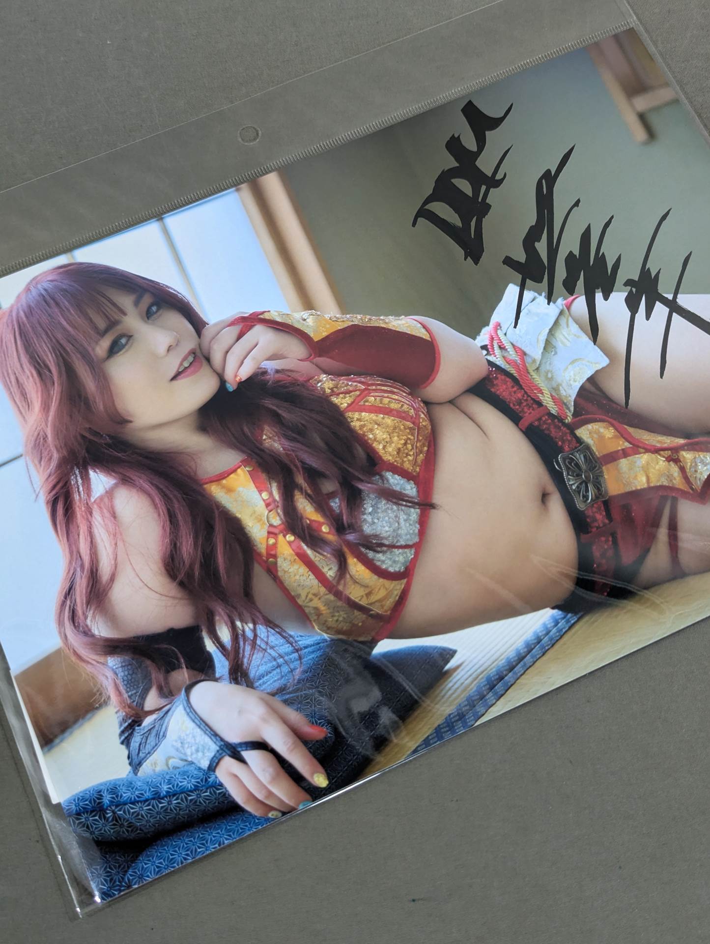 舞華 SPG 寝そべりポートレート