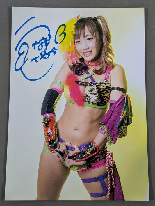 UNAGI SAYAKA  hand signed autograph  Starda Pro-Photo  (O-7)