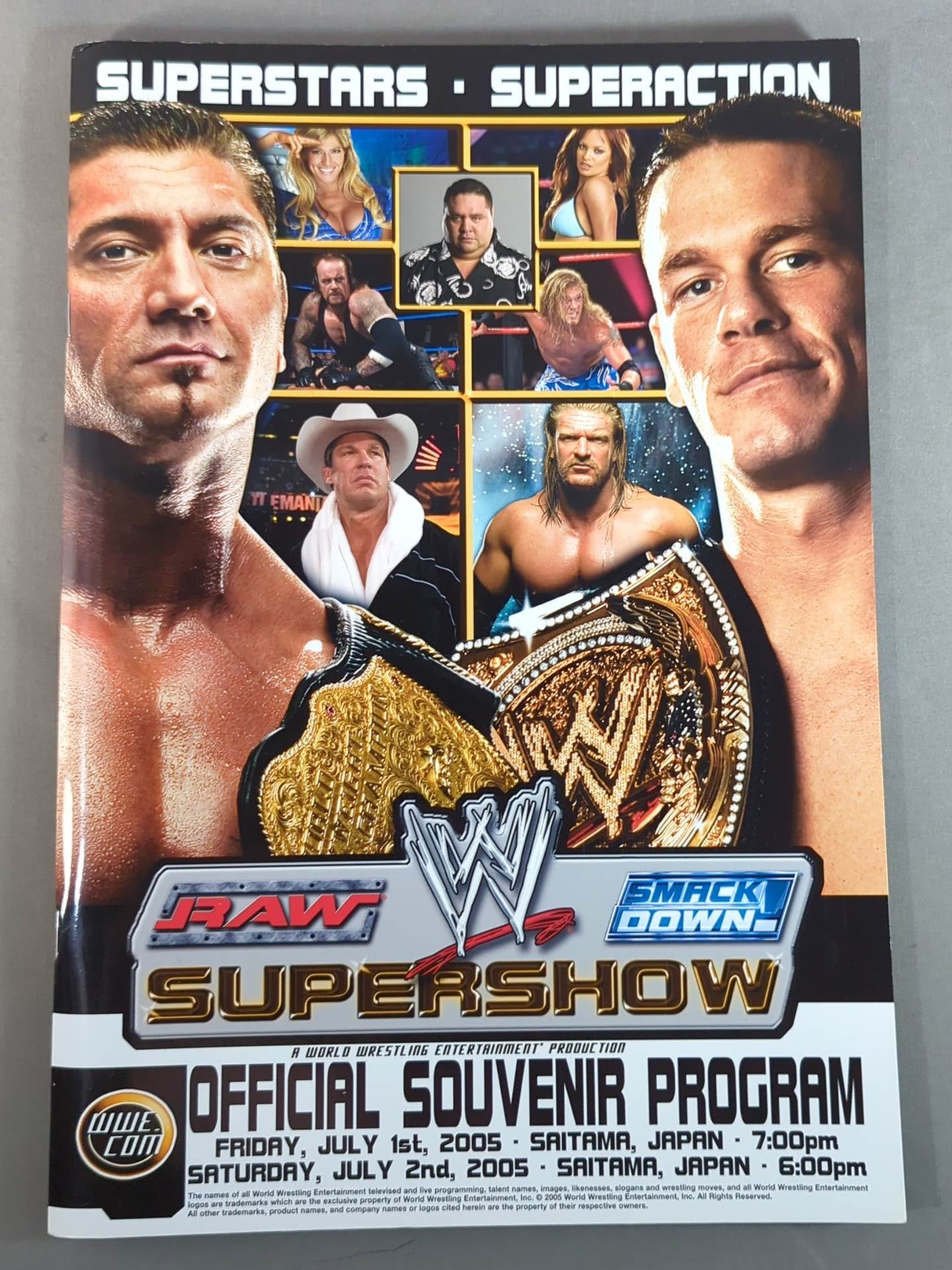WWE SUPERSHOW OFFICIAL SOUVENIR PROGRAM 2005