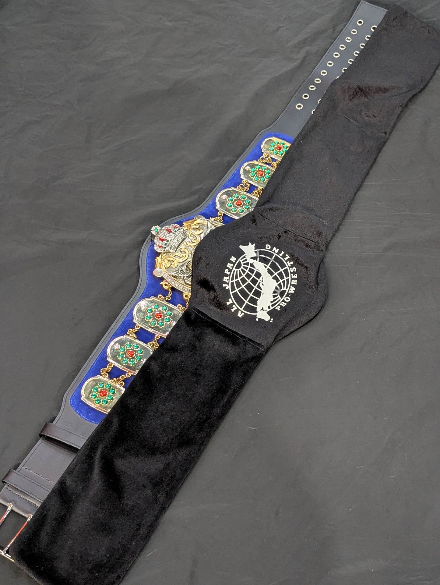 International Heavyweight Title Belt