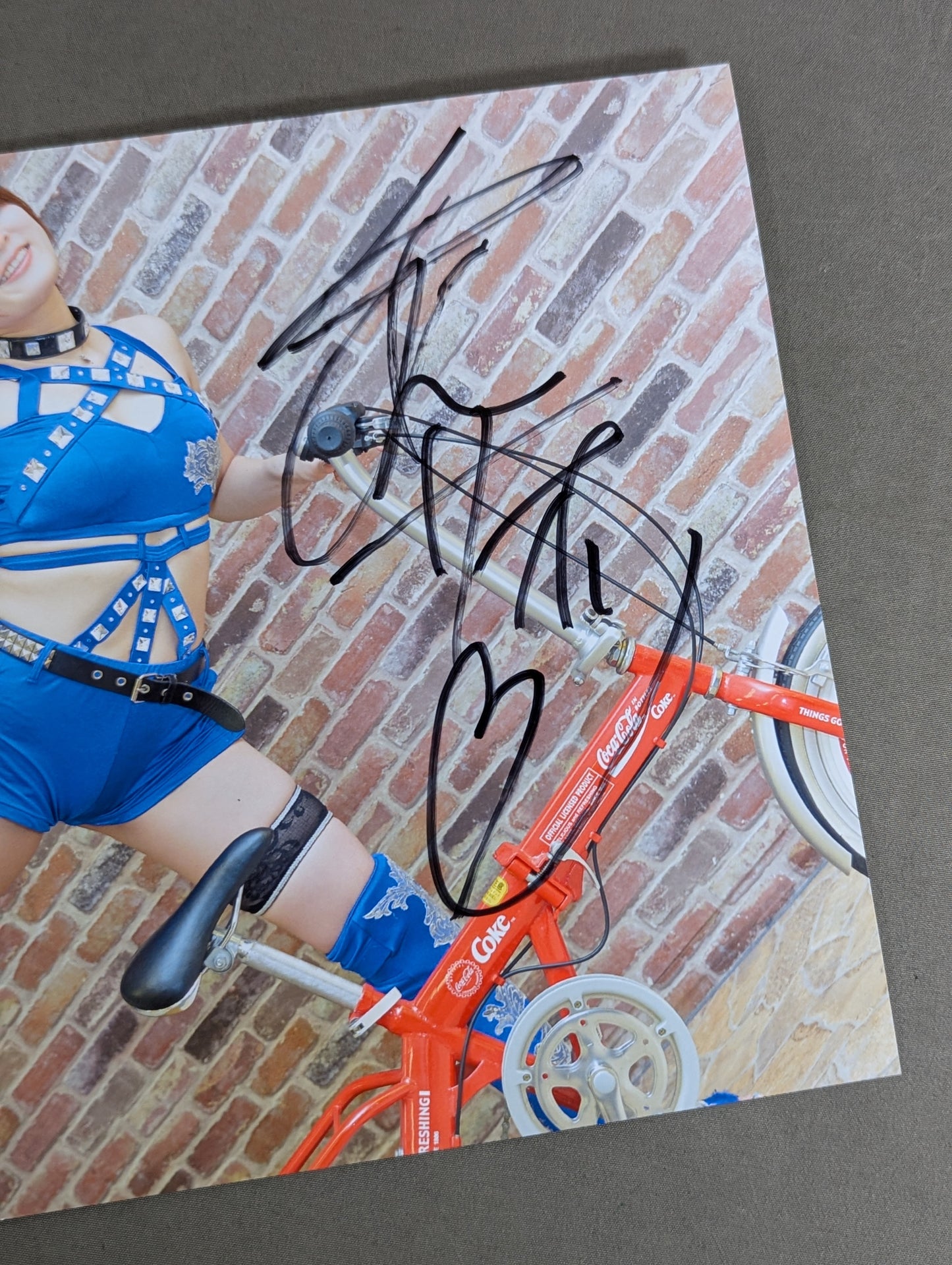 安納サオリ 直筆サイン入りポートレート(H-4)