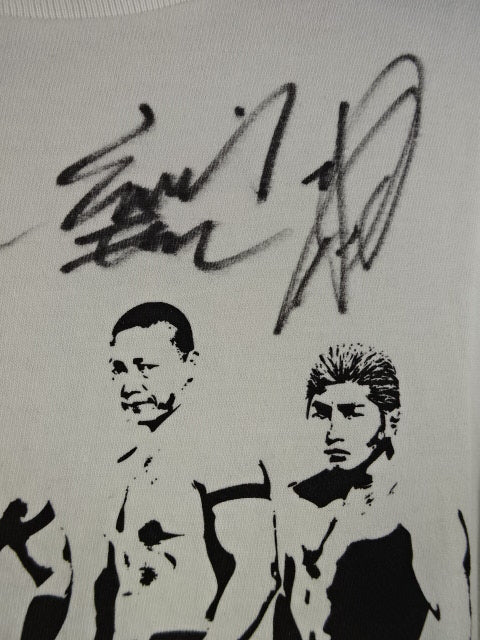★ GLEAT  Campaign Prizes ★ #STRONGHEARTS 4 fighters hand signed autograph illustration T-shirt