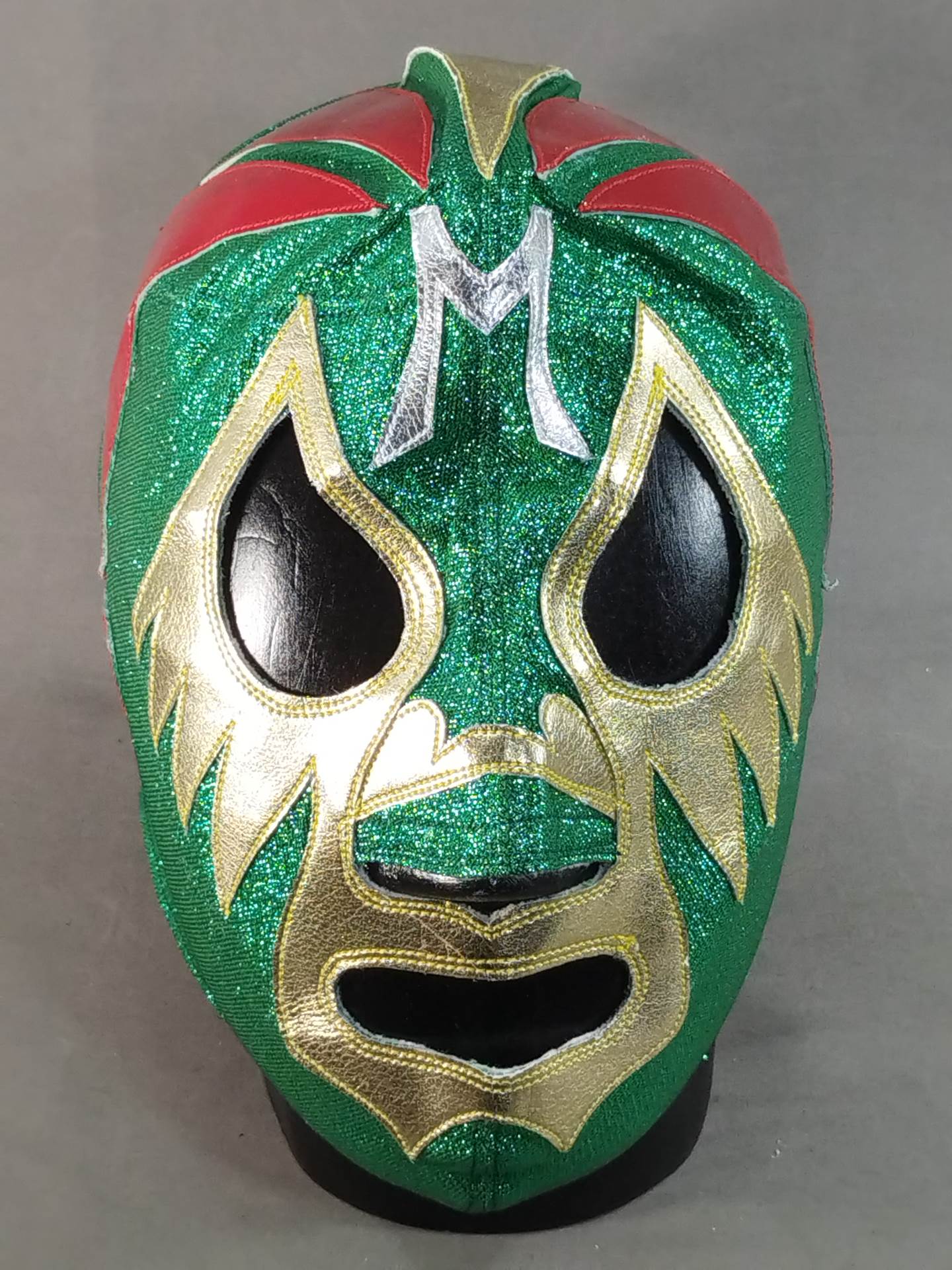 Mil Mascaras 