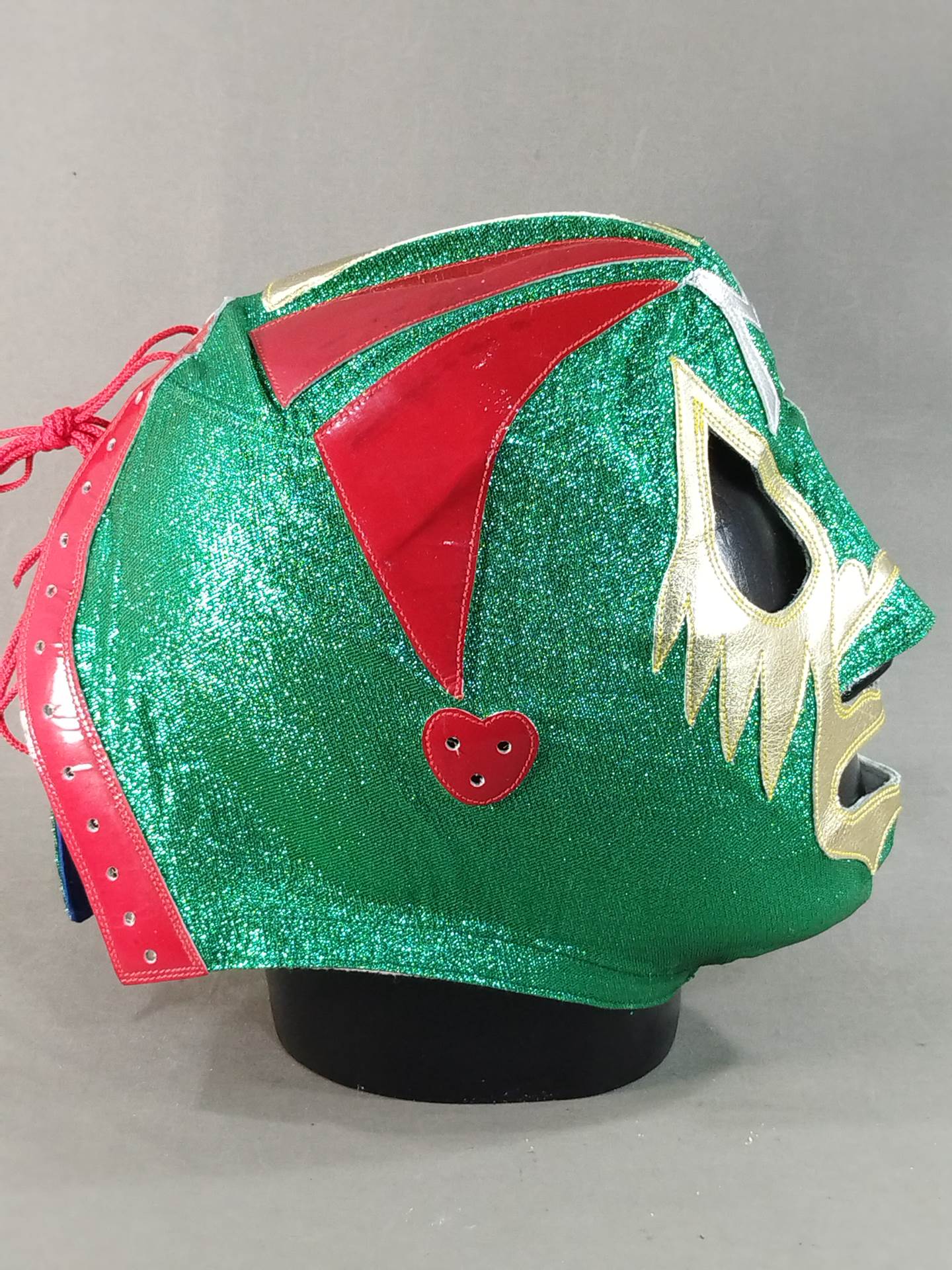 Mil Mascaras 