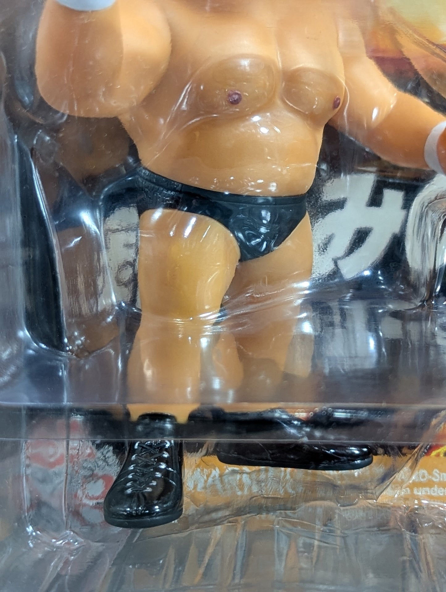 Minoru Suzuki (black pants)