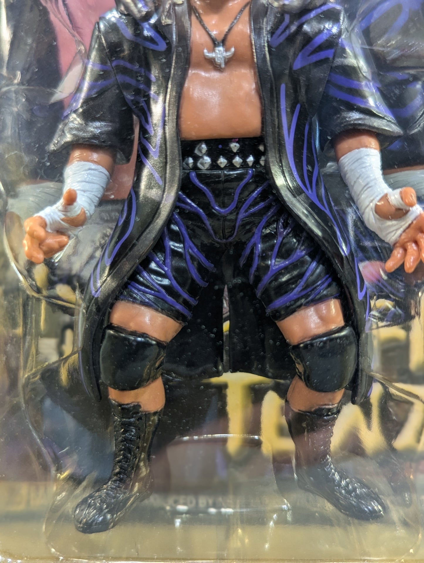 Hiroyoshi Tenzan  (Mountain Horn Gown)