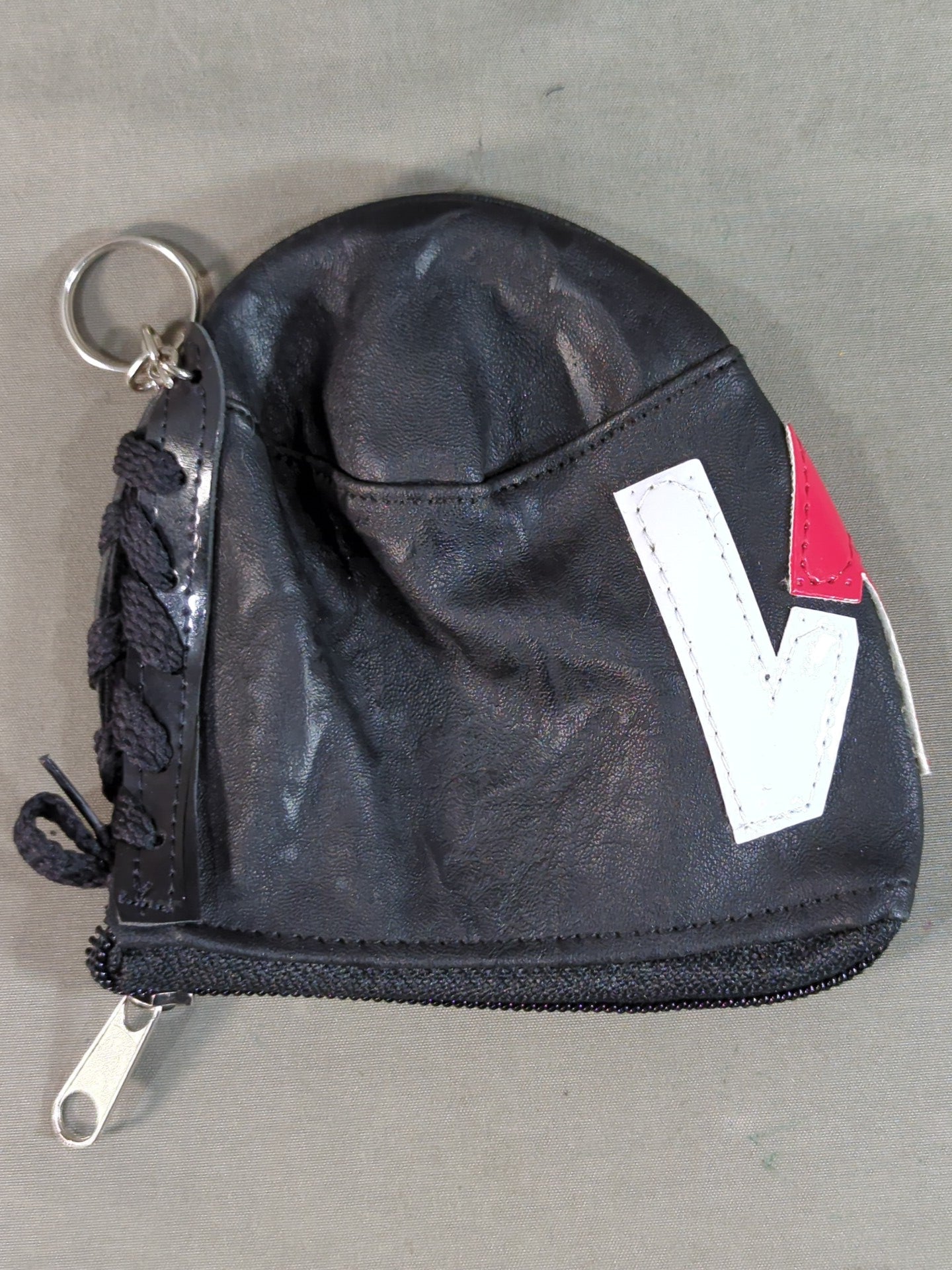 W-1 Mask Mask Coin Case Keychain