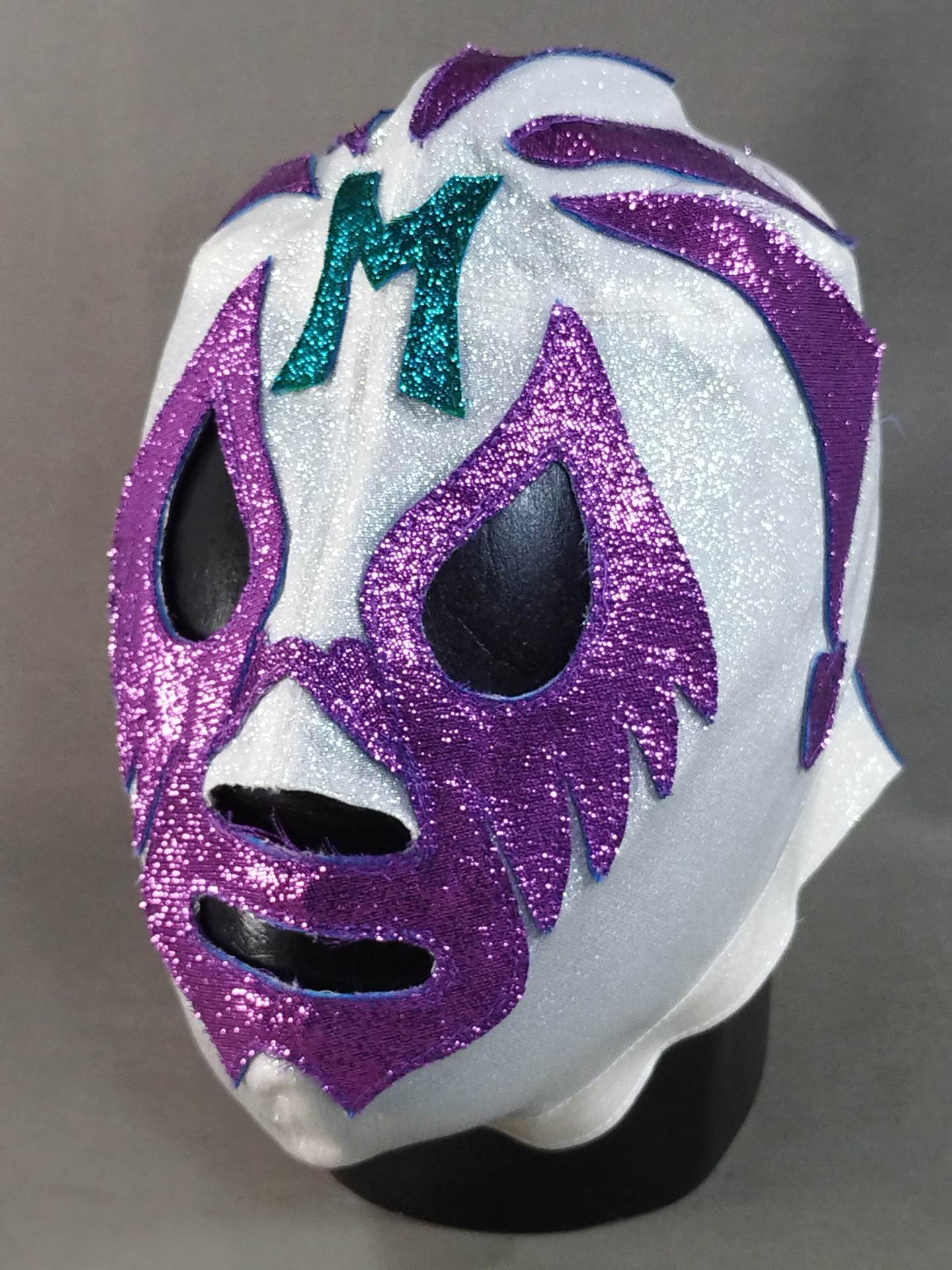 Mil Mascaras 