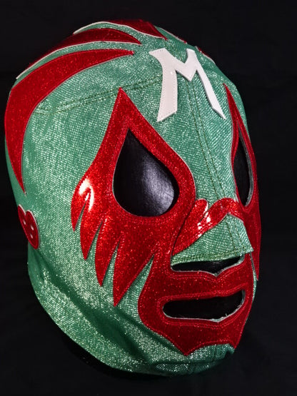 Mil Mascaras 