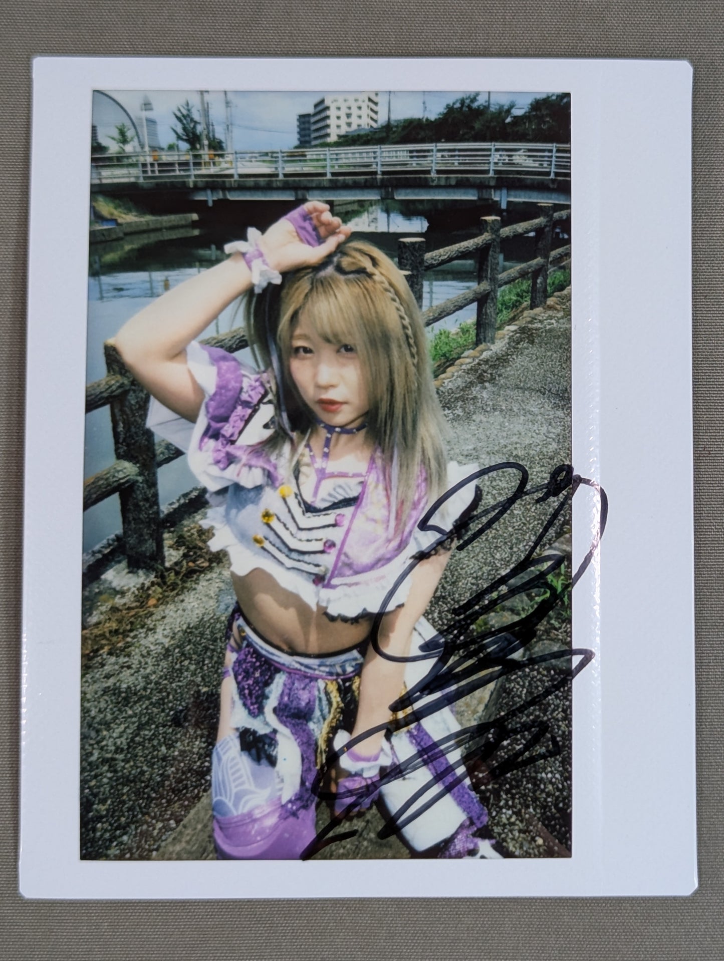 Tam Nakano  hand signed autograph  Cheki (S-9)