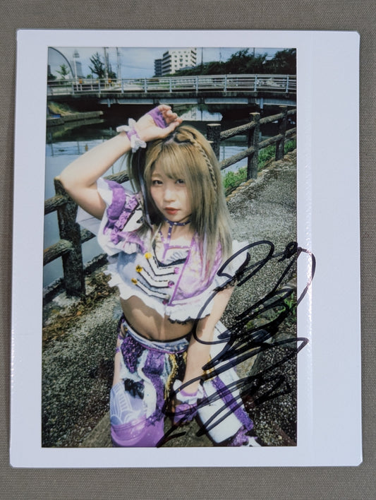Tam Nakano  hand signed autograph  Cheki (S-9)