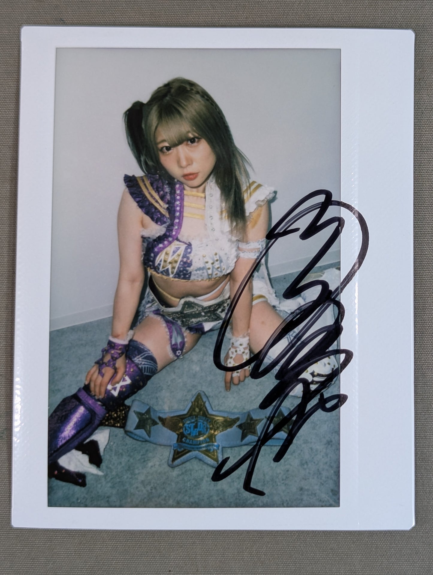 Tam Nakano  hand signed autograph  Cheki (T-2)