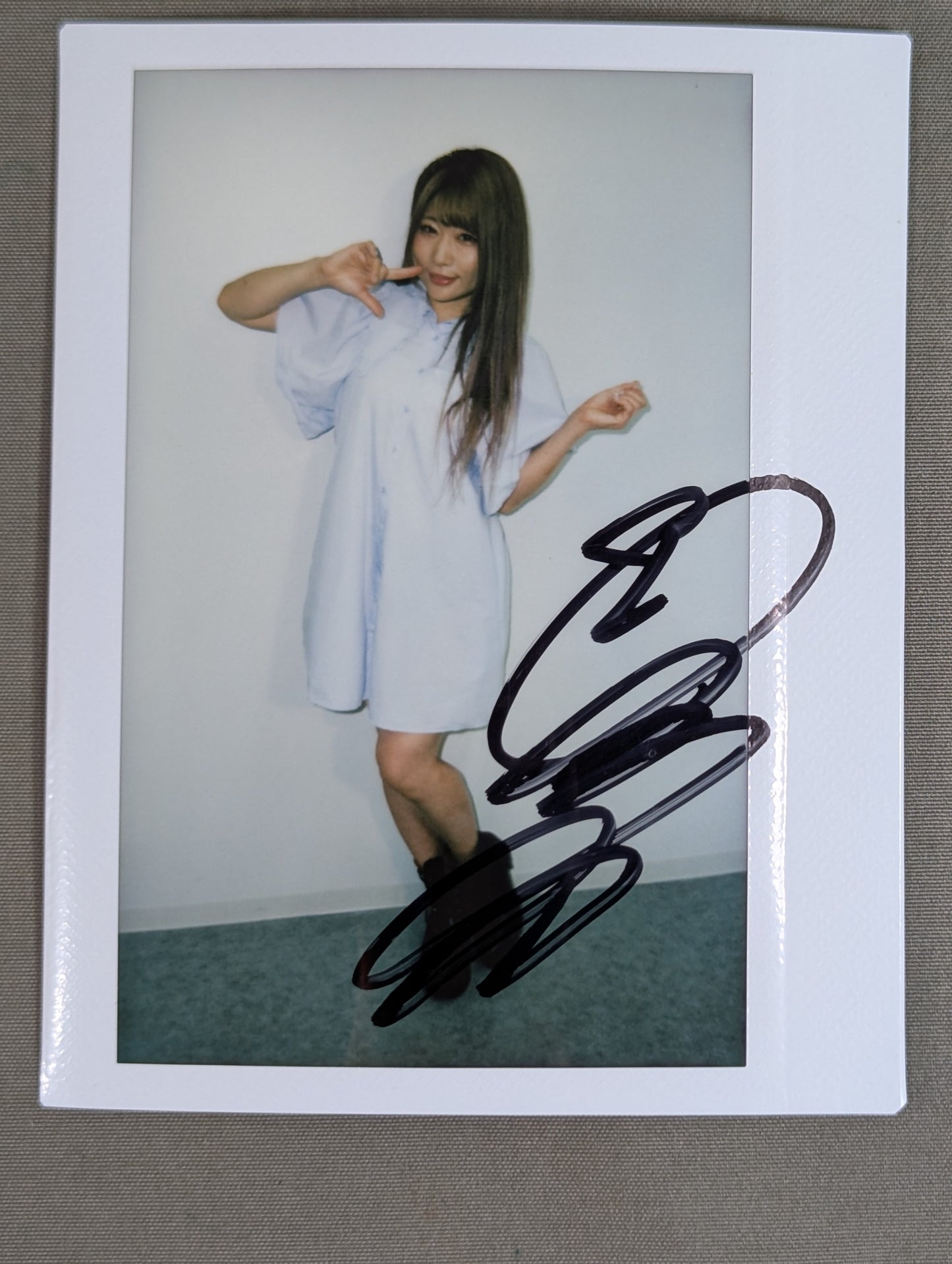 Tam Nakano  hand signed autograph  Cheki (T-4)
