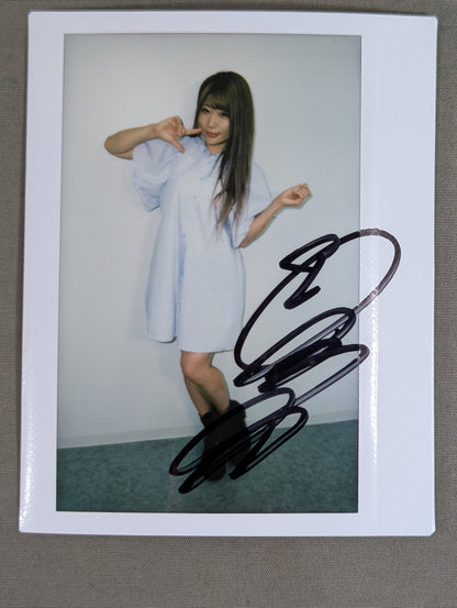 Tam Nakano  hand signed autograph  Cheki (T-4)