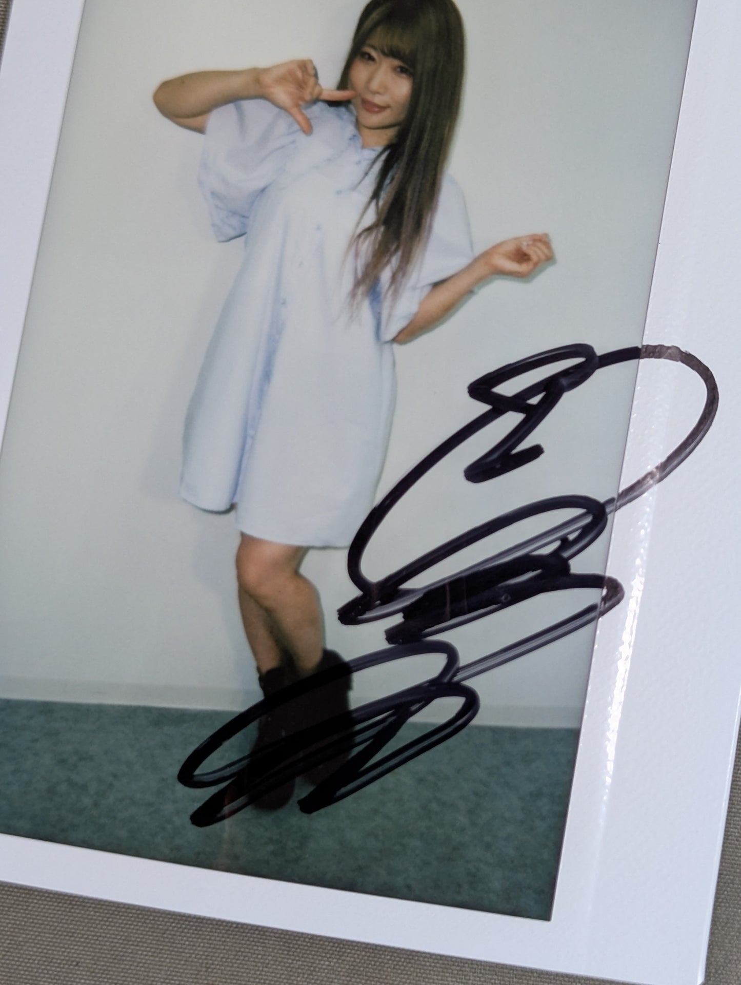 Tam Nakano  hand signed autograph  Cheki (T-4)
