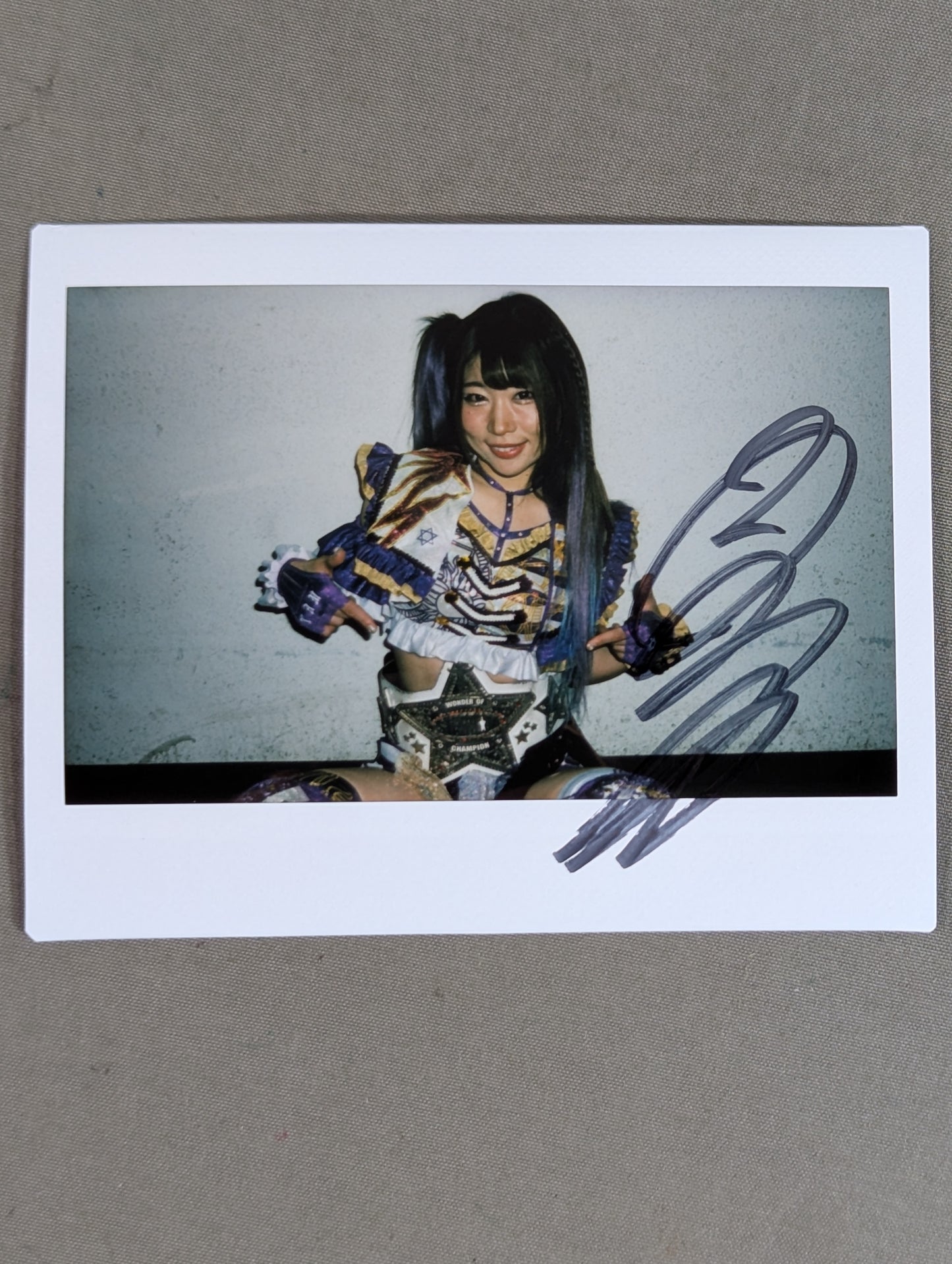 Tam Nakano  hand signed autograph  Cheki (T-7)