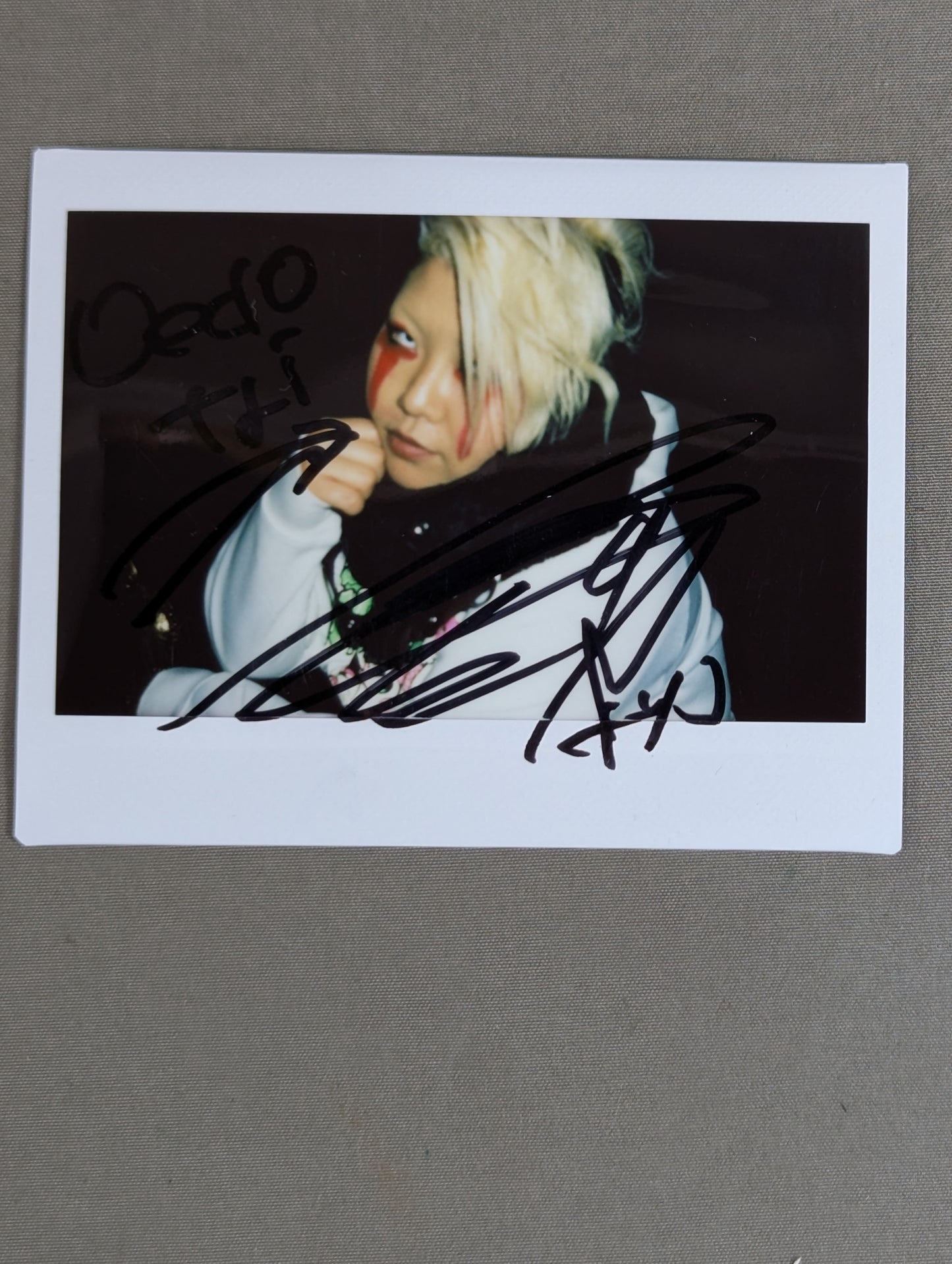Natsuko Tora  hand signed autograph  Cheki (C-1)