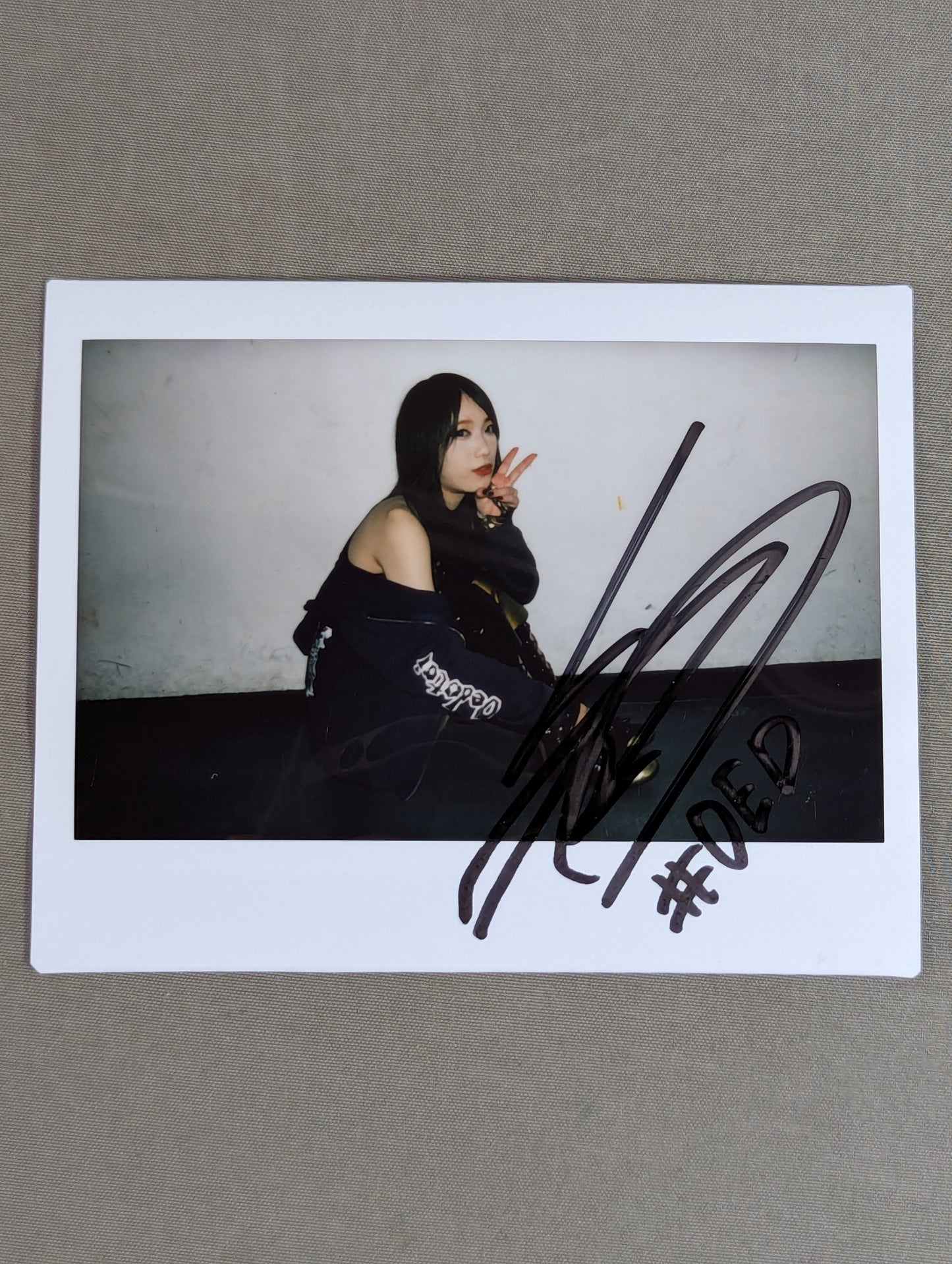 Saki Kashima  hand signed autograph  Cheki (A-4)