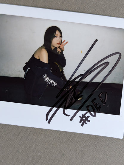 Saki Kashima  hand signed autograph  Cheki (A-4)
